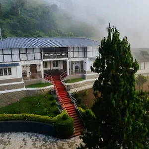 Misty Courtyard Resort Chinnakanal